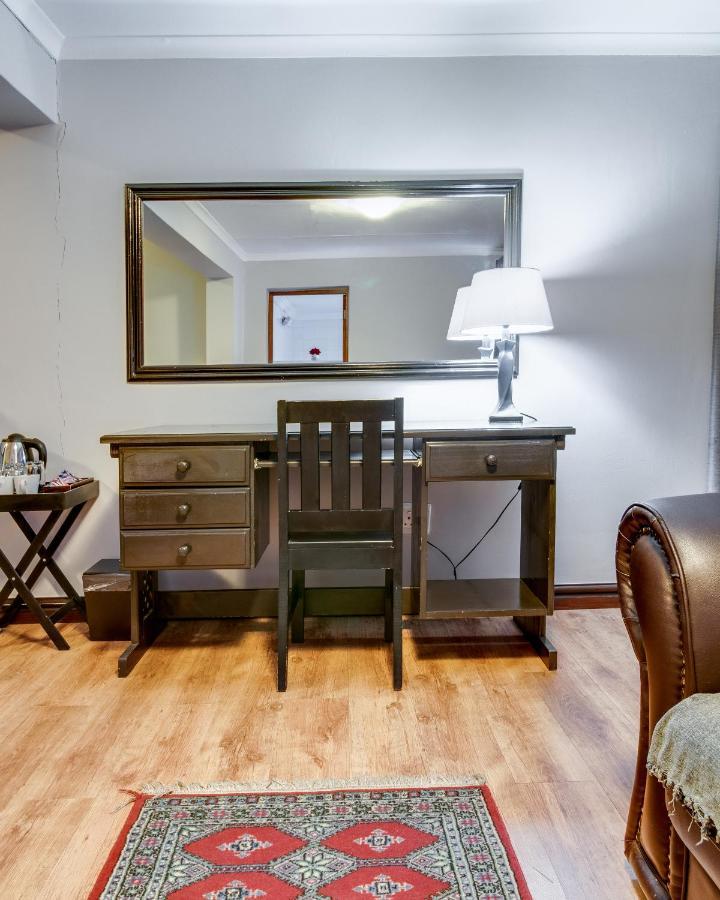 The Nightingale Guesthouse بلومفونتين المظهر الخارجي الصورة
